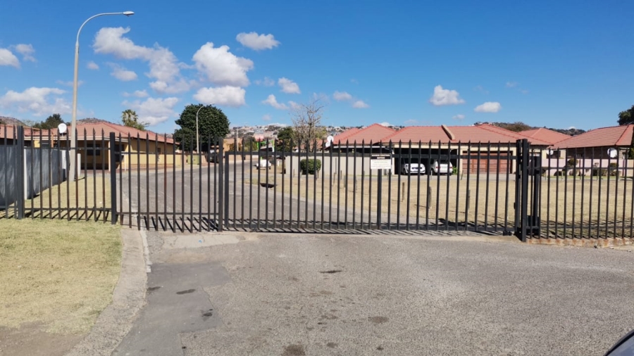 3 Bedroom Property for Sale in Waterval East North West